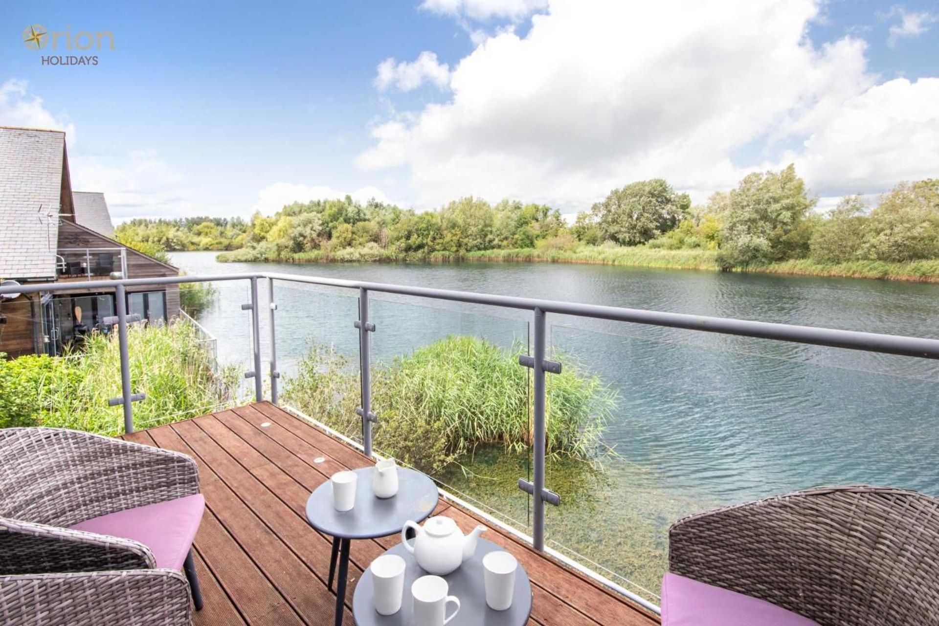 Waters Edge 04, Waterside Lodge P South Cerney Exterior photo
