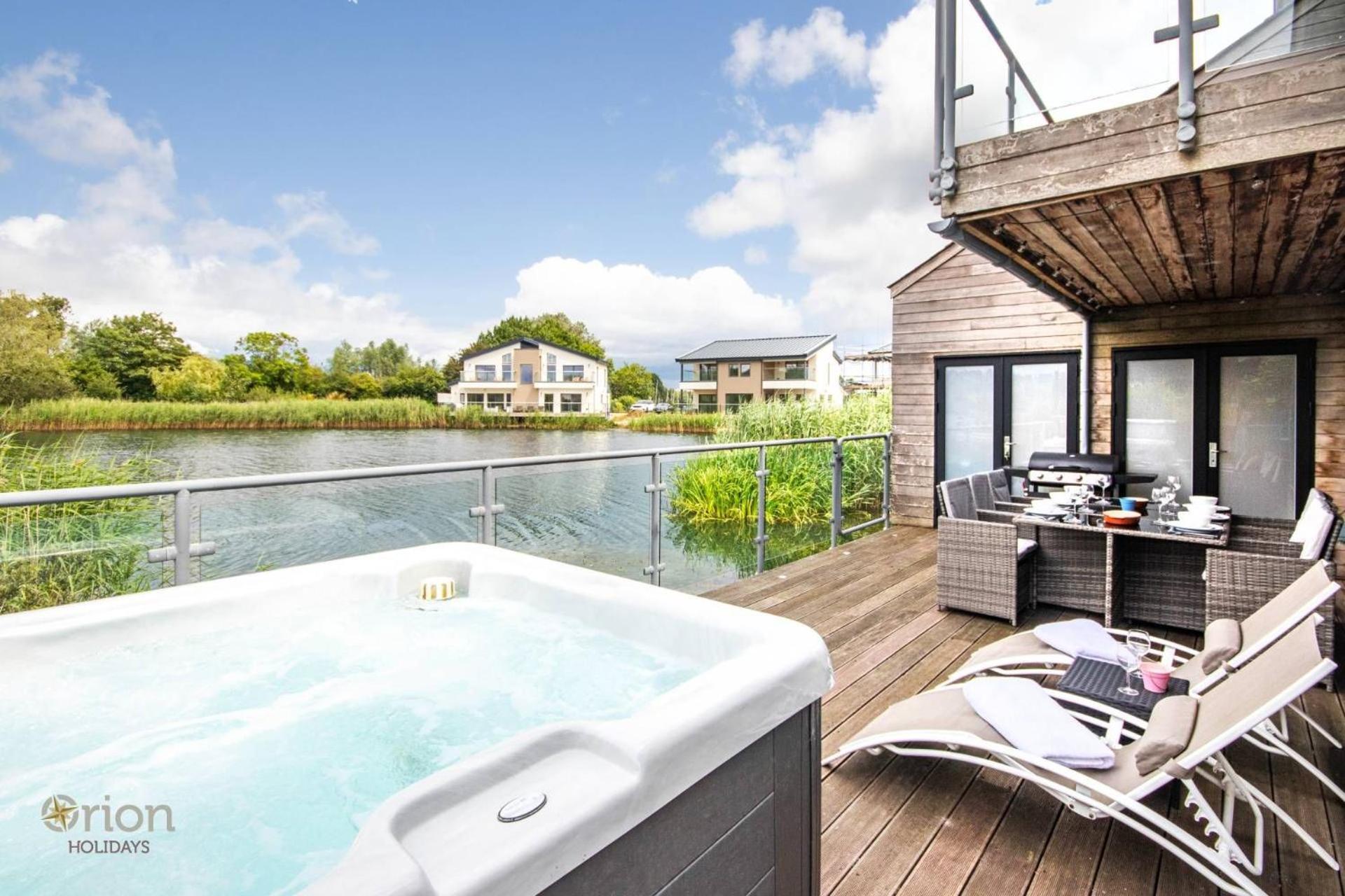 Waters Edge 04, Waterside Lodge P South Cerney Exterior photo